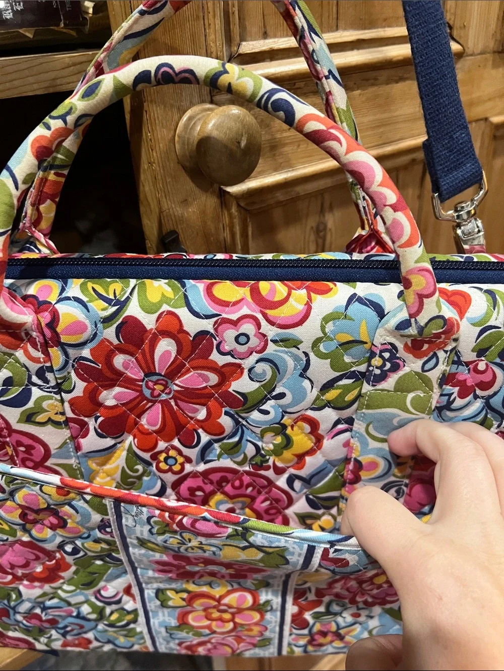 Vera Bradley 17” Laptop Bag in Retired Hope Garden Pattern